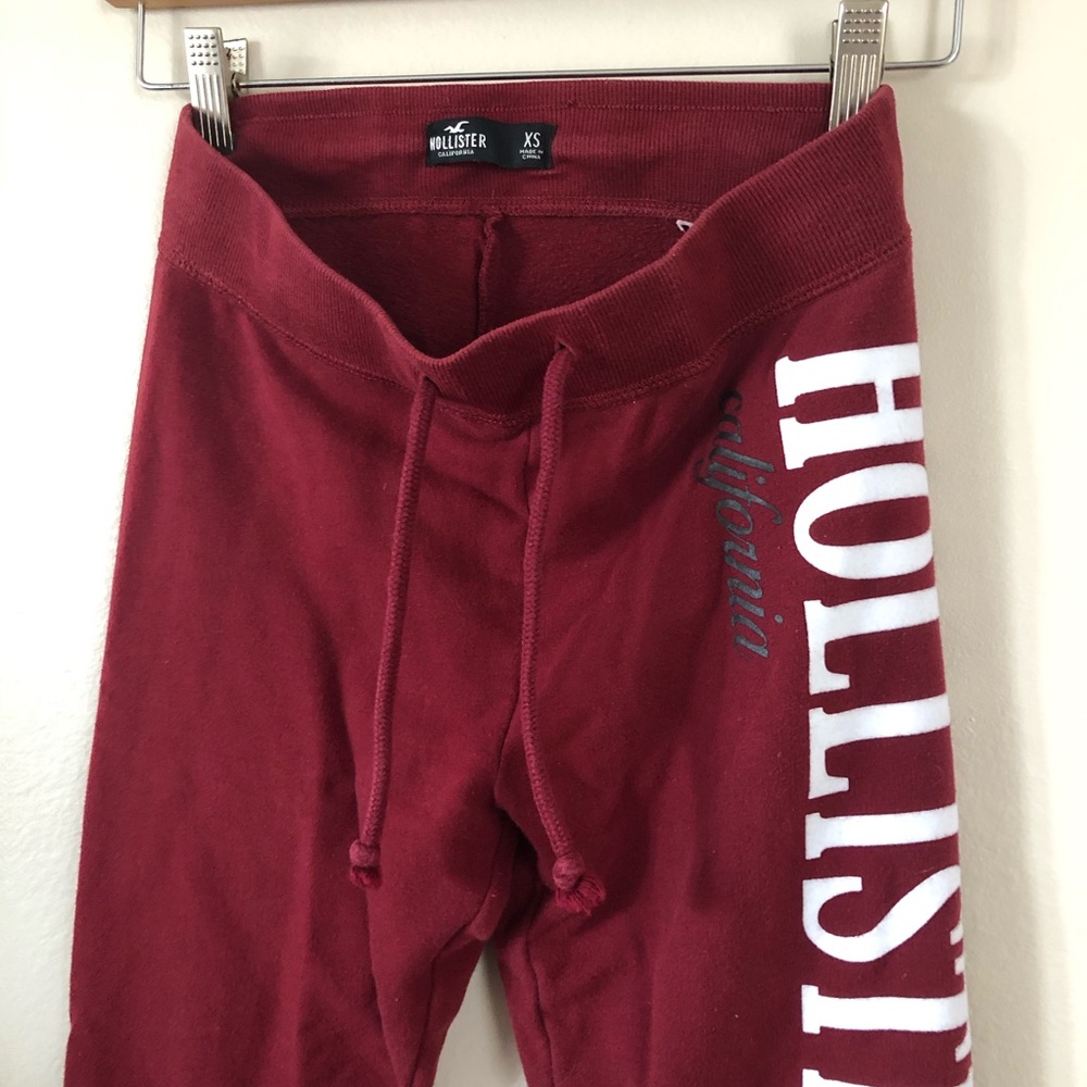 Hollister Logo Sweatpants Girls Burgandy size xs